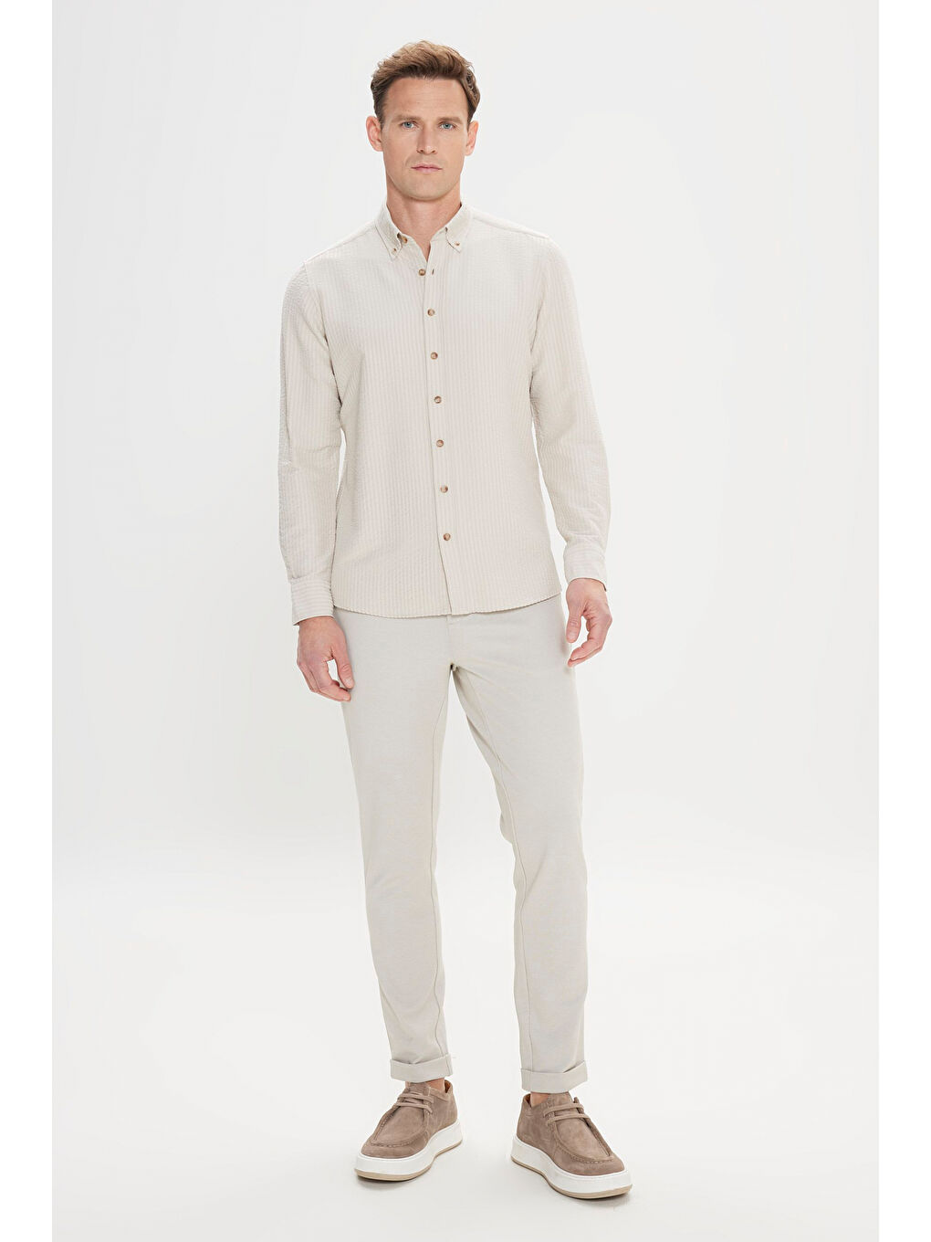 Erkek Bej Slim Fit Dar Kesim Keten Görünümlü Gofre Desenli Düğmeli Yaka Gömlek-1
