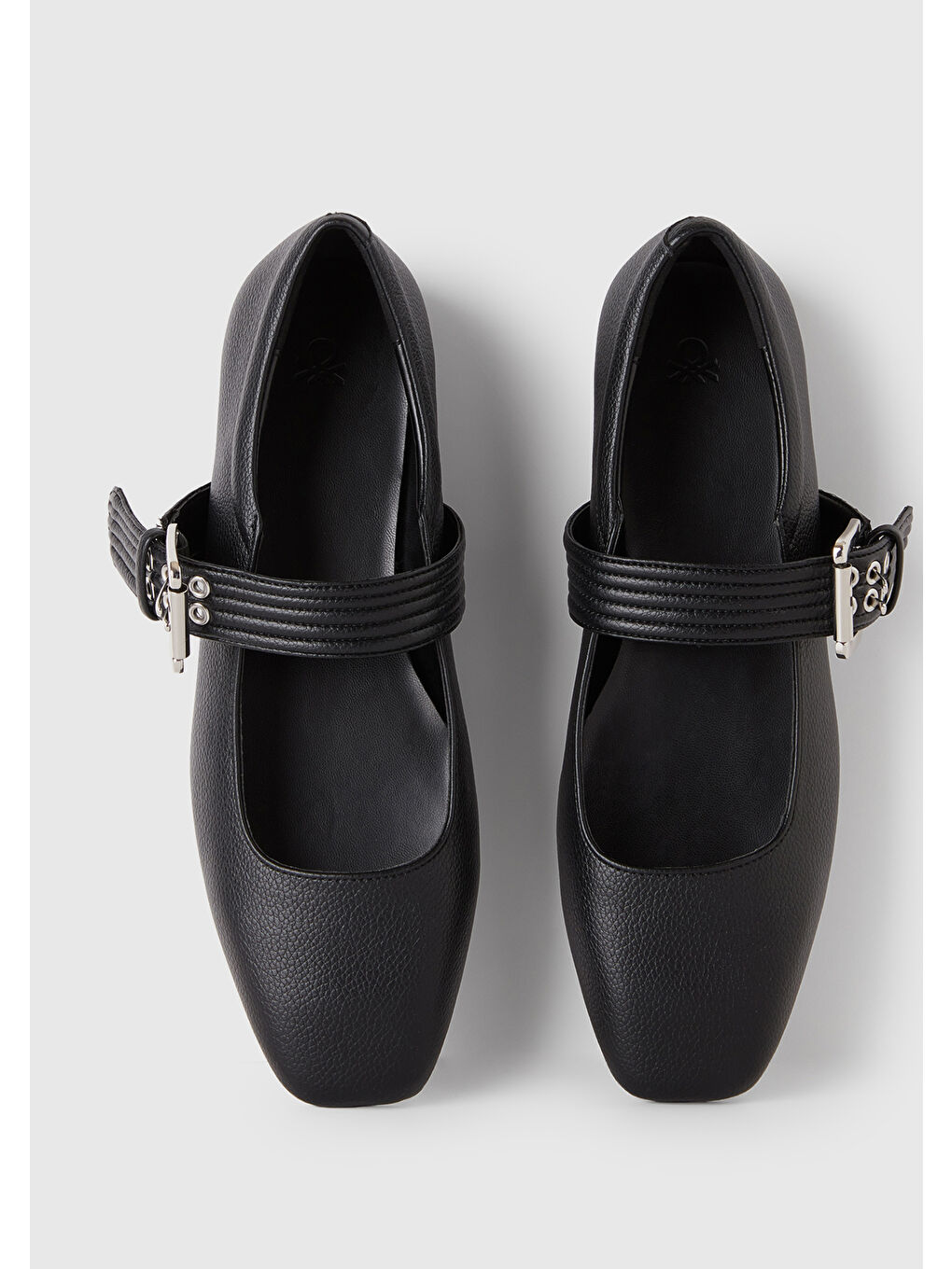 Kadın Siyah Suni Deri Toka Detaylı Babet-1