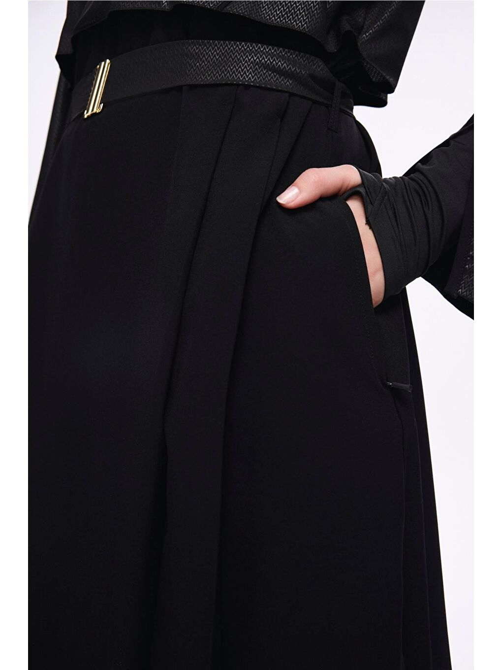 Kemer Toka Detaylı Dokulu Kumaş Siyah 5 Parça Tam Tesettür Mayo Takımı 5027-9