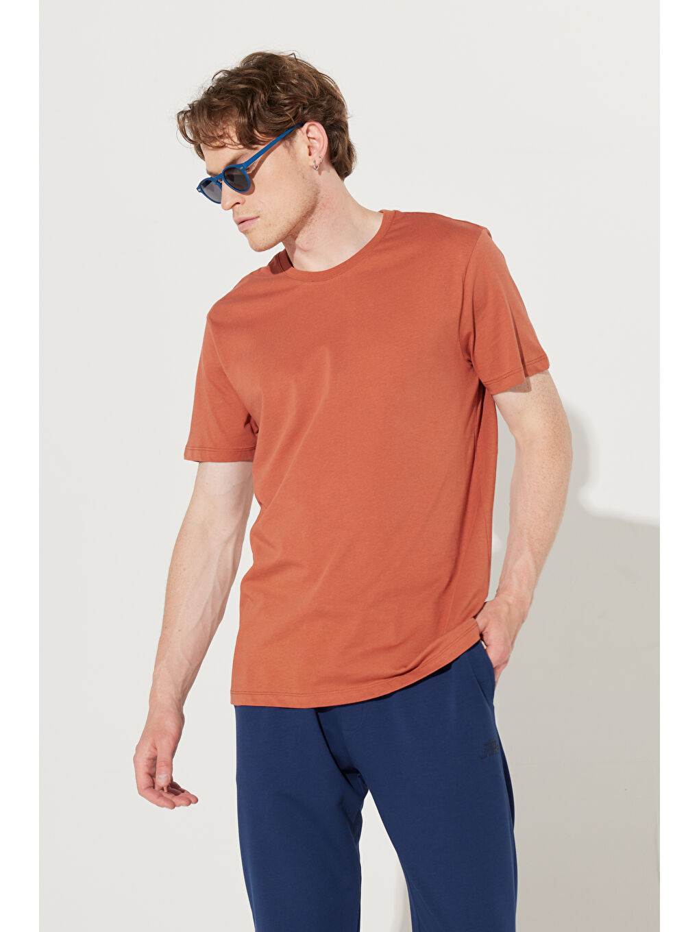 Kahverengi Erkek Açık Kahve Slim Fit Dar Kesim %100 Pamuk Bisiklet Yaka Kısa Kollu Tişört-3