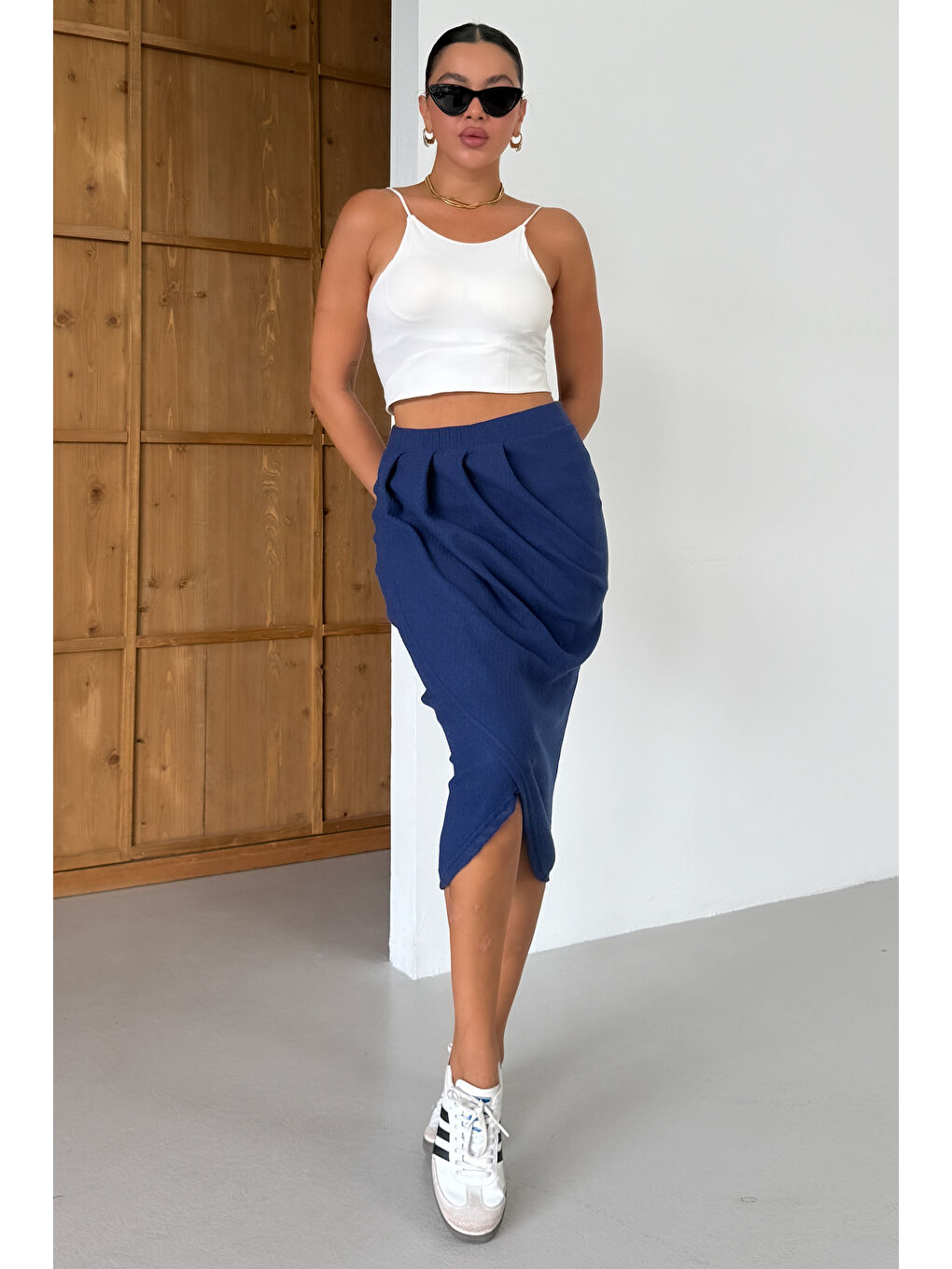 Kadın Lacivert Bel Lastikli Kruvaze Midi Boy Etek-4