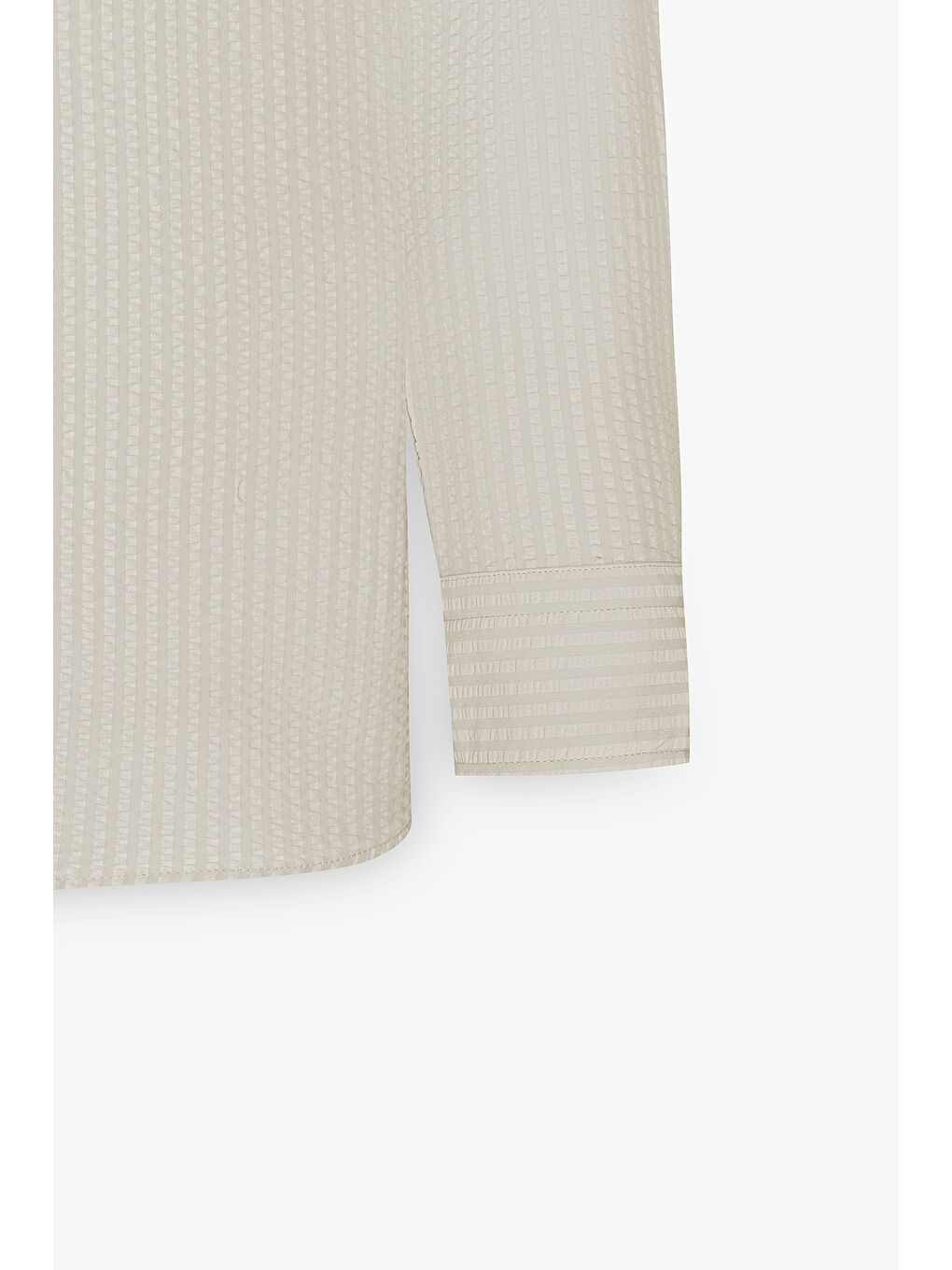 Erkek Bej Slim Fit Dar Kesim Keten Görünümlü Gofre Desenli Düğmeli Yaka Gömlek-7