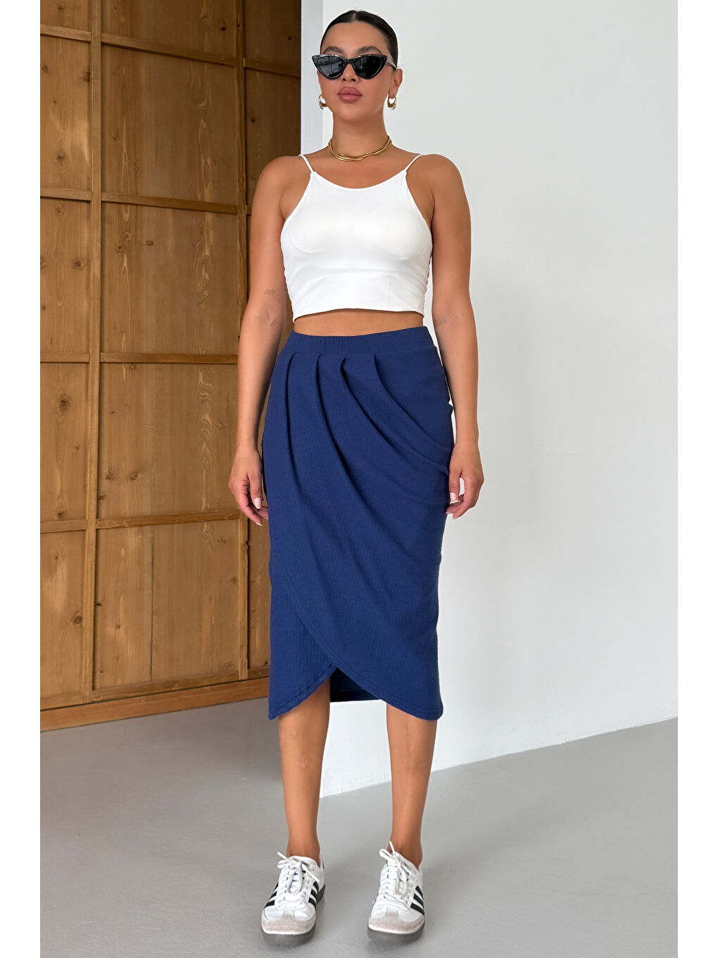Kadın Lacivert Bel Lastikli Kruvaze Midi Boy Etek-5