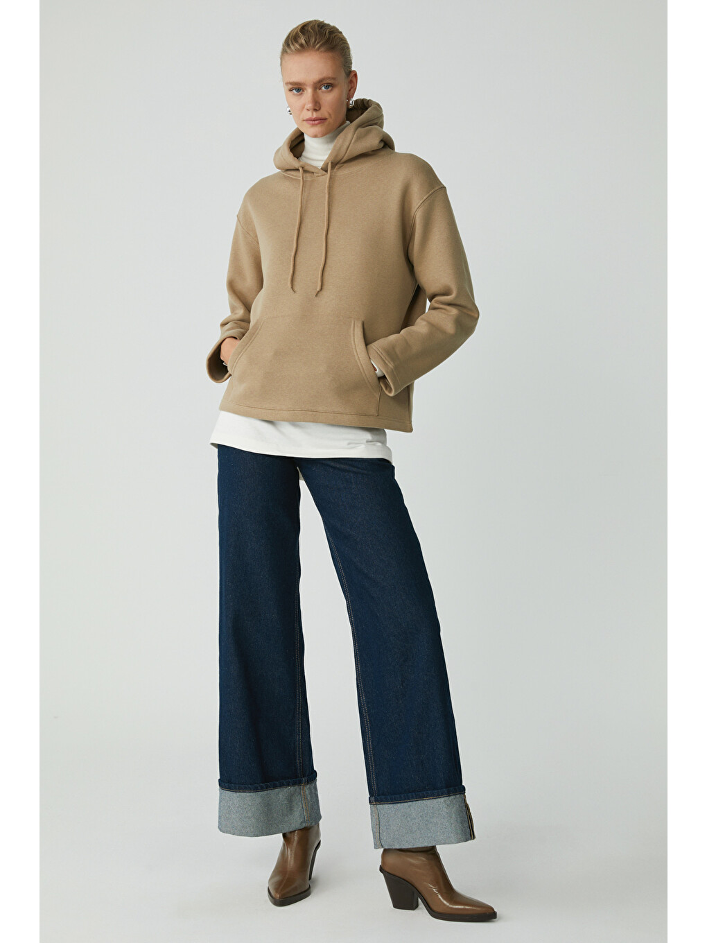 Pıper Kadın Içi Polarlı Yumuşacık Comfort Fit Kapüşonlu Kanguru Cepli Bej Sweatshirt-1