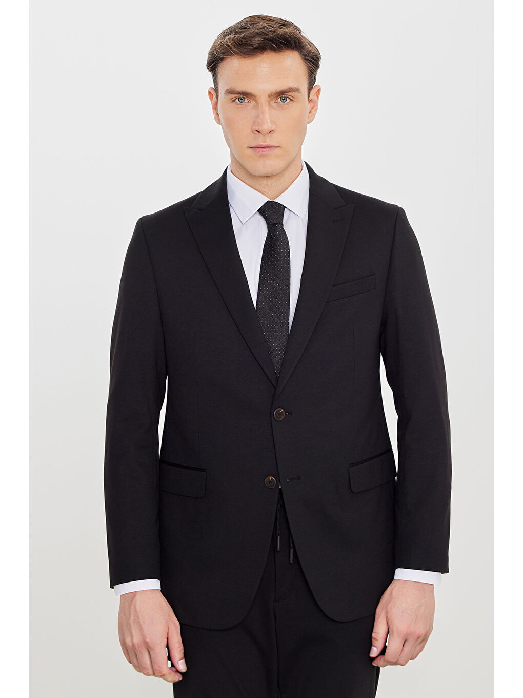 Erkek Siyah Slim Fit Kırlangıç Yaka Beli Bağlamalı Yan Cepli Takım Elbise-1