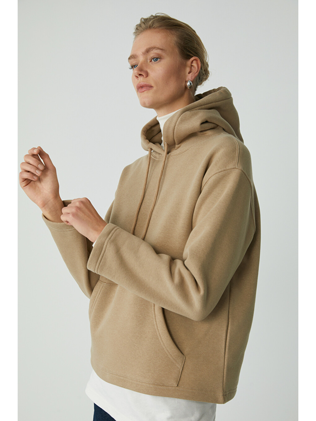Pıper Kadın Içi Polarlı Yumuşacık Comfort Fit Kapüşonlu Kanguru Cepli Bej Sweatshirt-3