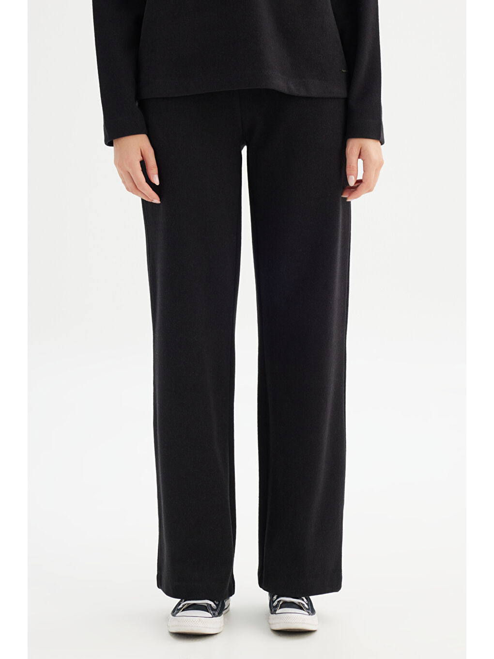 Straight Fit Düz Kesim Normal Bel Siyah Sweatpant Eşofman Altı-1