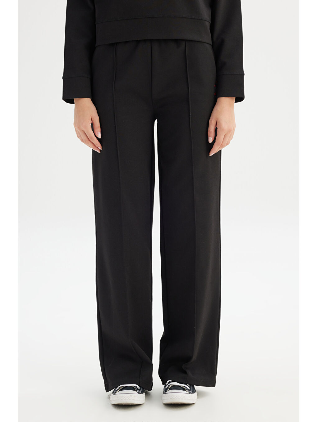 Loose Fit Geniş Kesim Siyah Pamuklu Esnek Sweatpant-1