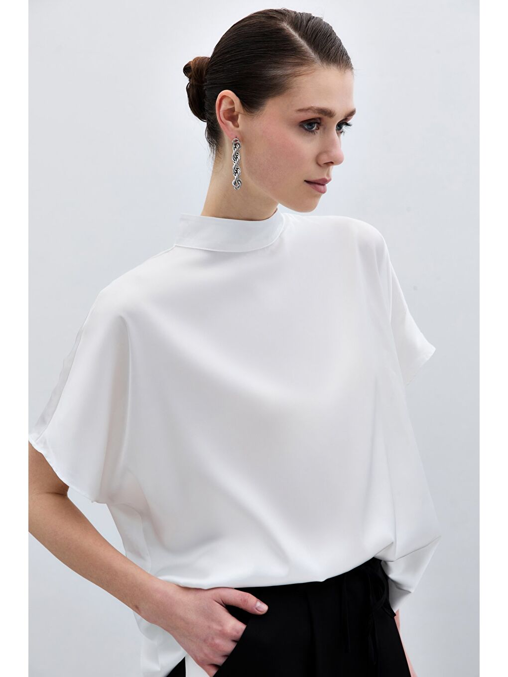 Yarasa Kol Salaş Bluz - Ekru-3