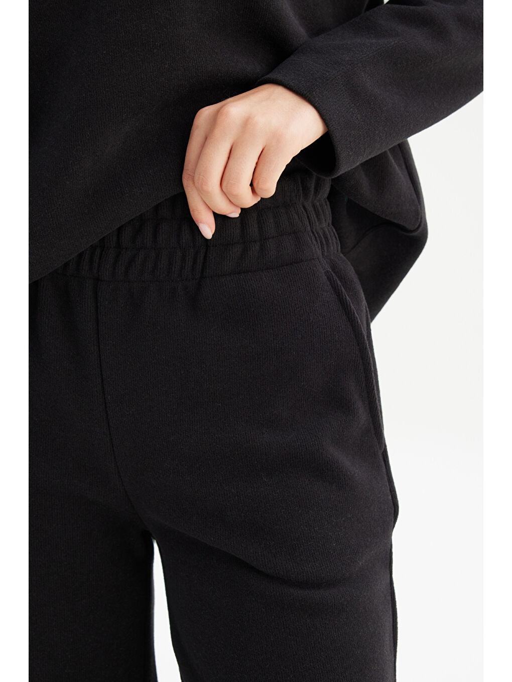 Straight Fit Düz Kesim Normal Bel Siyah Sweatpant Eşofman Altı-3