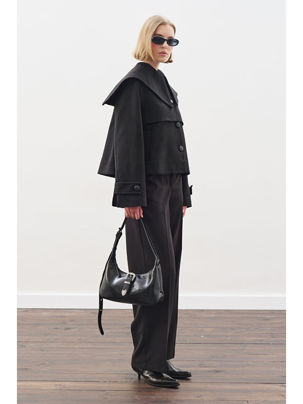 Düğme Detaylı Kaşe Ceket Siyah-2