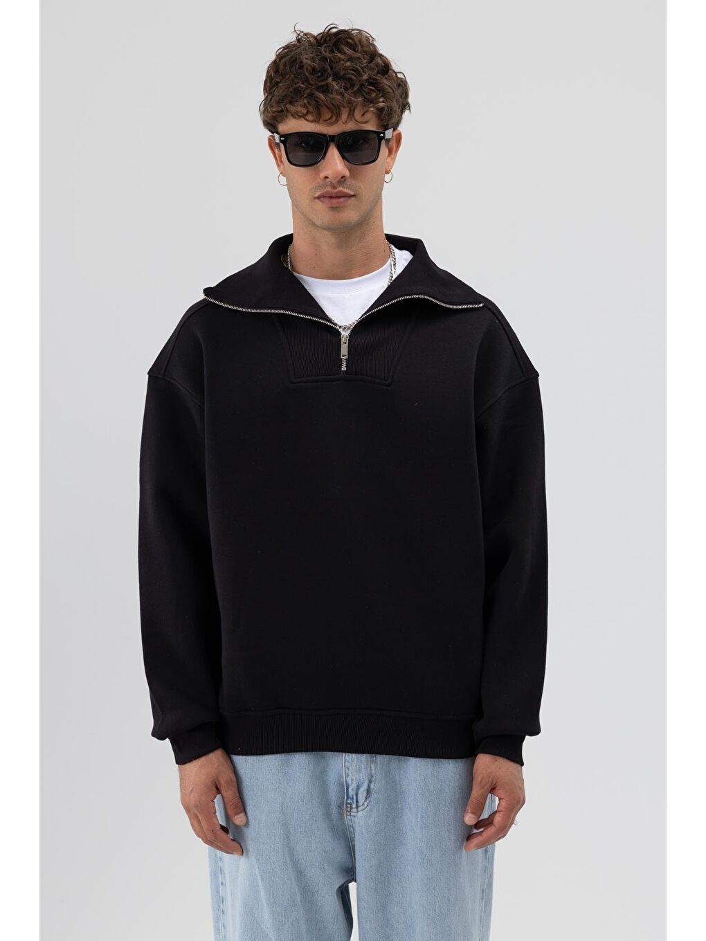 Basic Fermuarlı Dik Yaka Sweatshirt Siyah