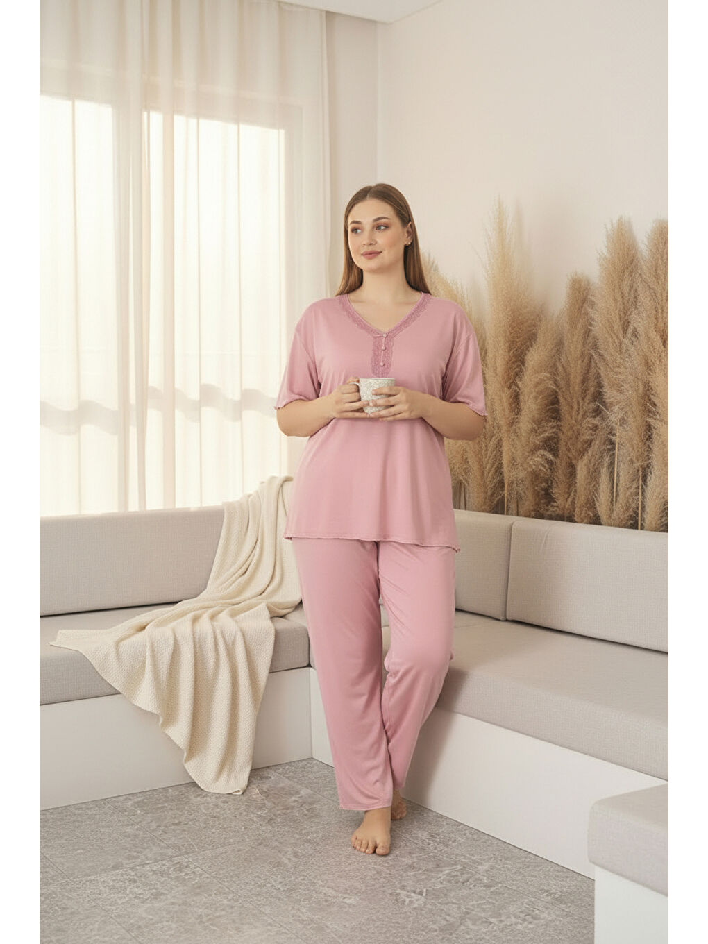 Pembe Yumuşak Dokulu Bambu Kumaş Kısa Kollu Büyük Beden Kadın Pijama Takımı 335-1