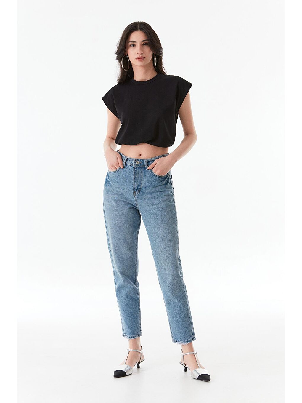 Siyah Basic Bisiklet Yaka Stoperli Crop Tişört-1