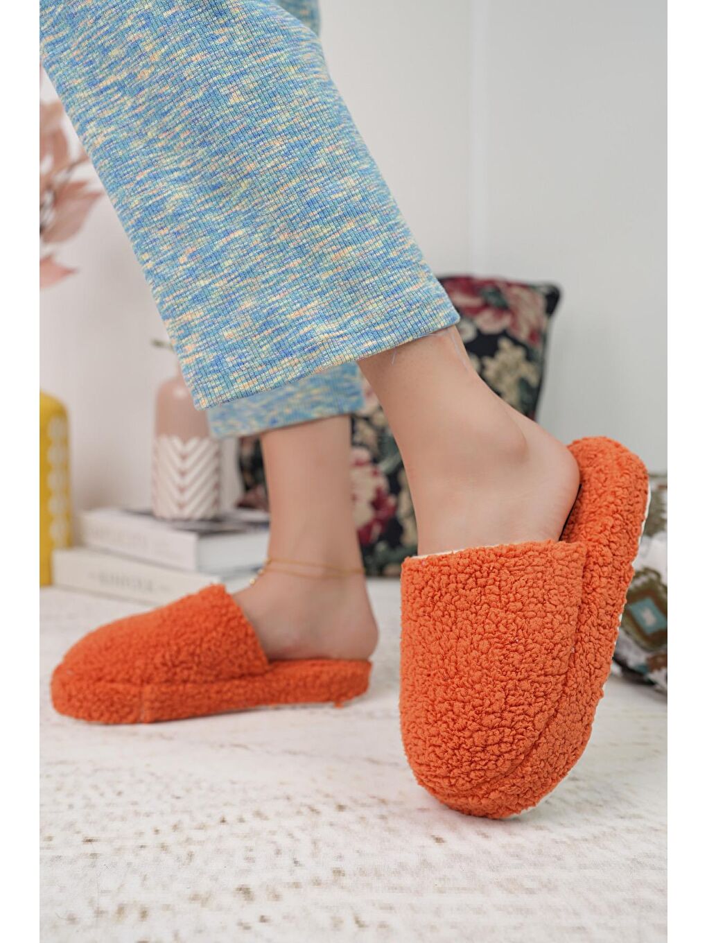 Turuncu Havlu Kapalı Kadın Ev Terliği Kışlık Terlik Ses Yapmaz-2