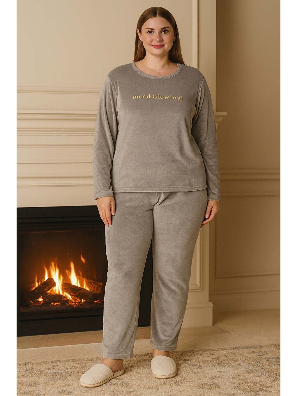 Büyük Beden Kadın Kadife Kumaş Pijama Takımı 13213 Açık Gri-2