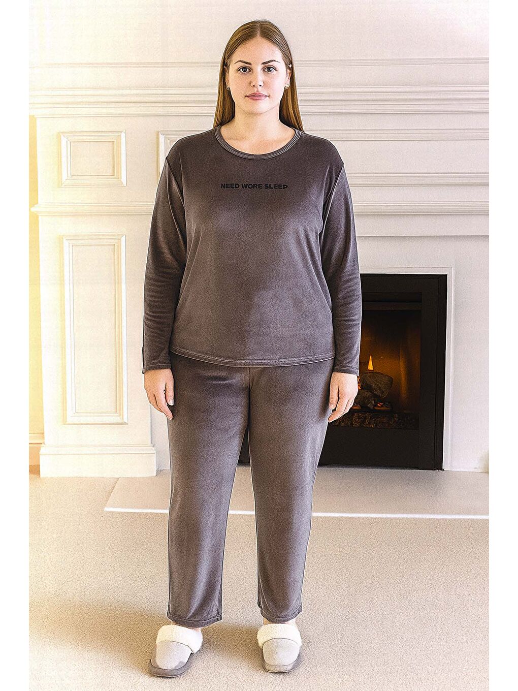 Büyük Beden Kadın Kadife Kumaş Pijama Takımı 13213 Koyu Gri-1