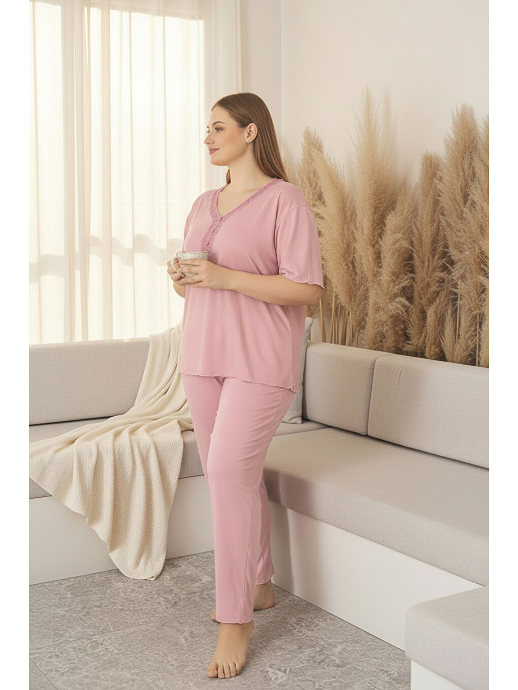 Pembe Yumuşak Dokulu Bambu Kumaş Kısa Kollu Büyük Beden Kadın Pijama Takımı 335-3