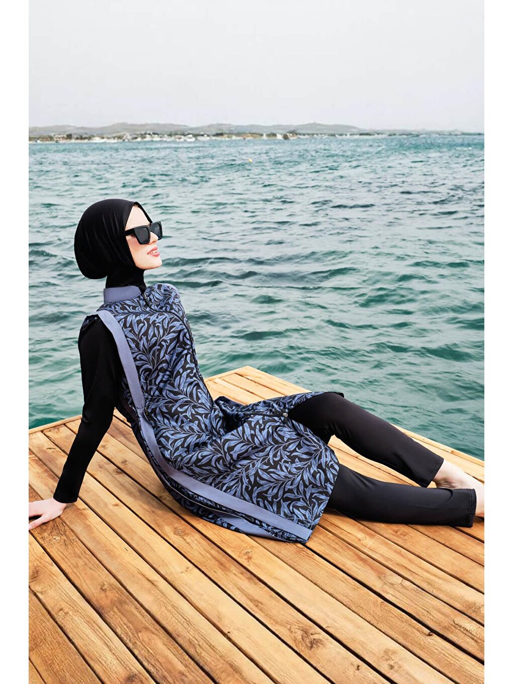 Şerit Detaylı Jileli Siyah 5 Parça Tam Tesettür Mayo Takımı 3096-1