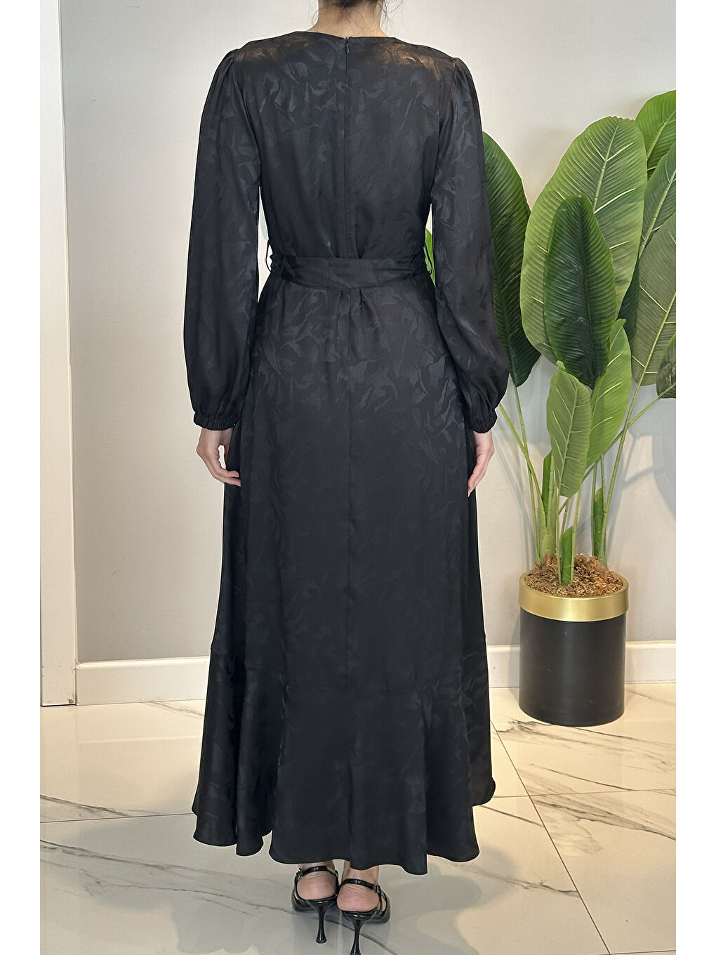 Desenli Jakar Detay Saten Elbise 13255 Siyah-3