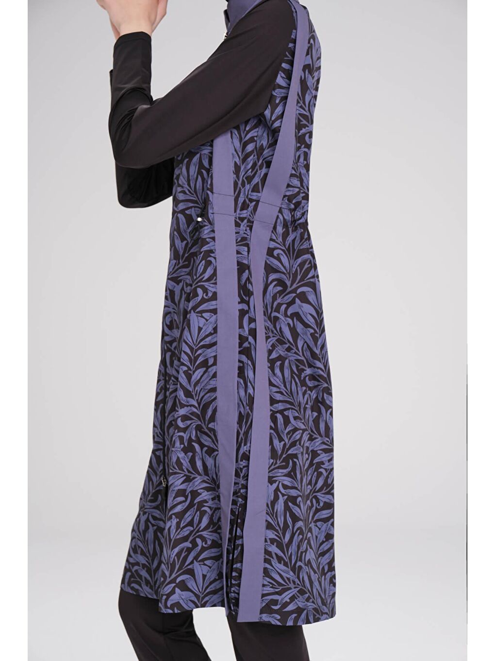 Şerit Detaylı Jileli Siyah 5 Parça Tam Tesettür Mayo Takımı 3096-6