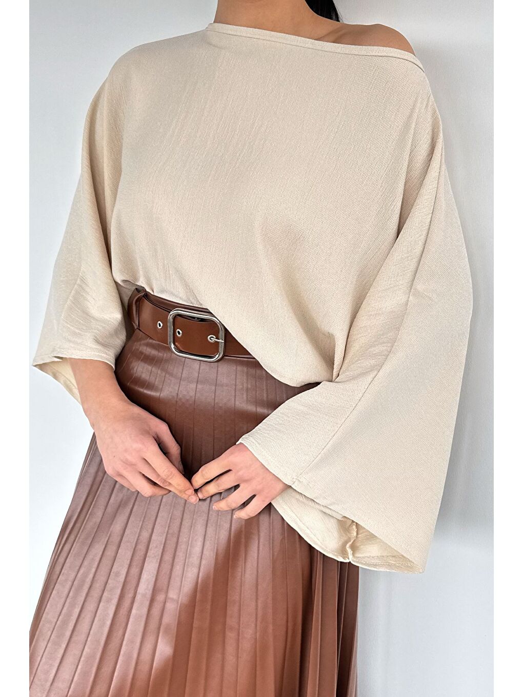 Bej Kadın Yarasa Kol Salaş Bluz