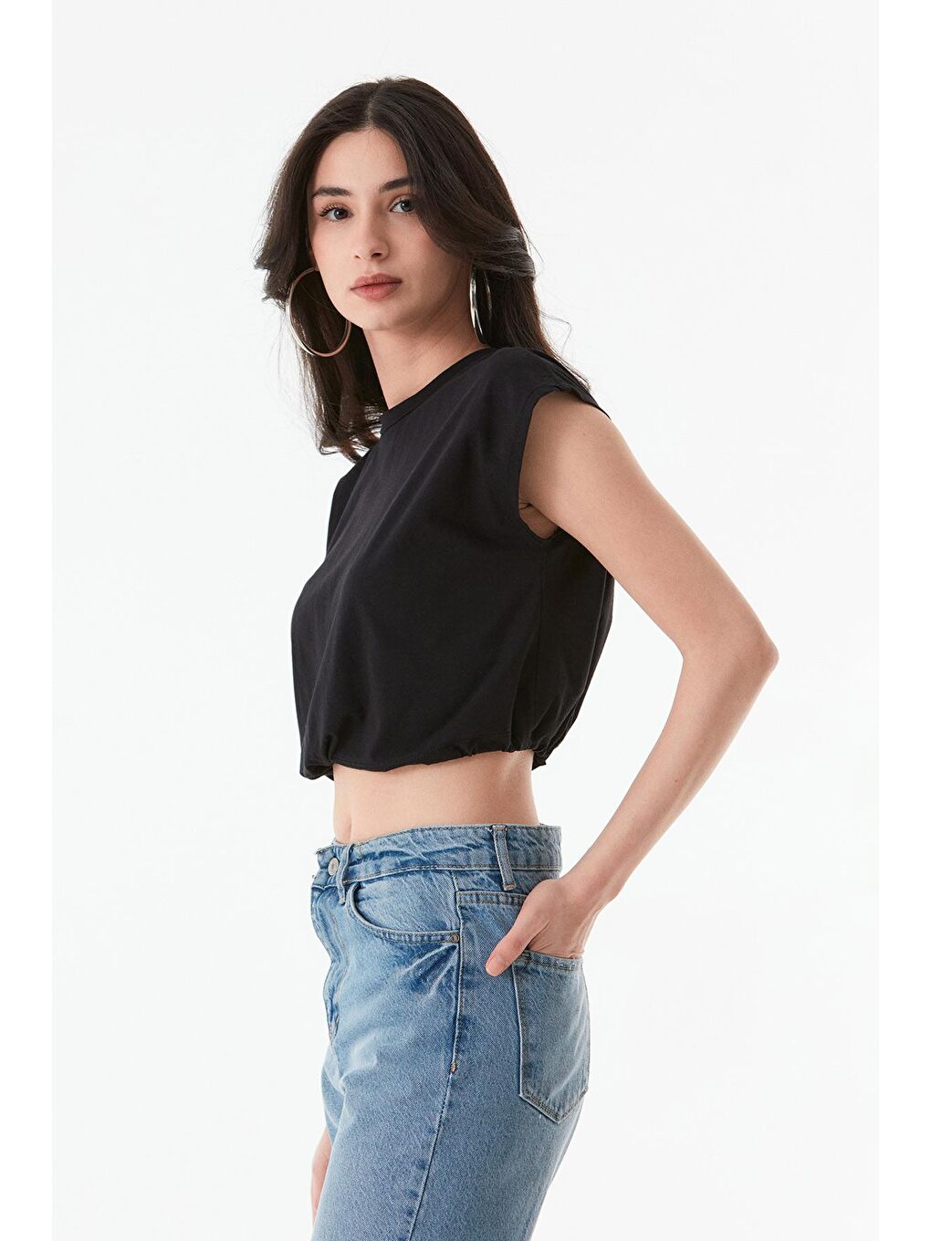 Siyah Basic Bisiklet Yaka Stoperli Crop Tişört-4