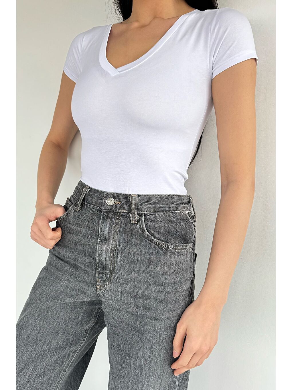 Beyaz Kadın V Yaka Elastanlı Basic Body Bluz-1