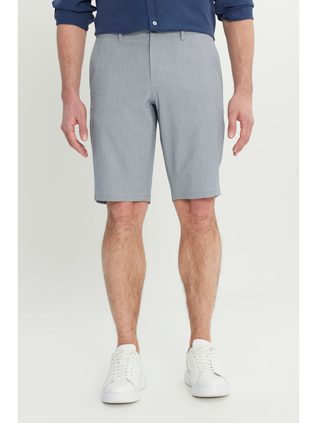 Erkek Lacivert Slim Fit Dar Kesim Gofre Desenli Yan Cepli Esnek Şort