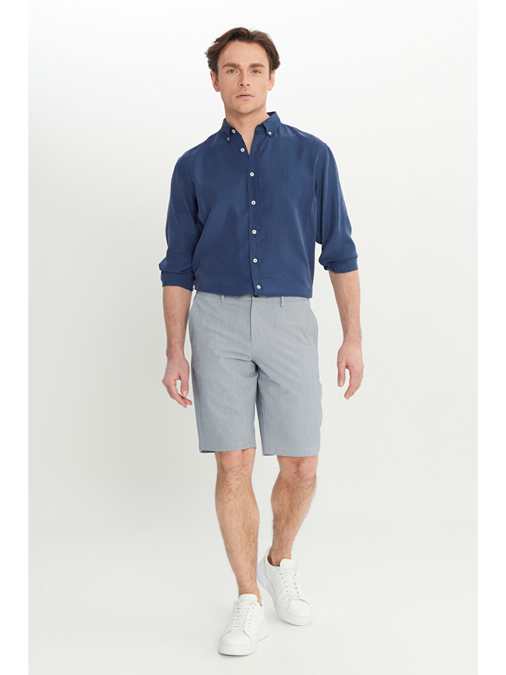 Erkek Lacivert Slim Fit Dar Kesim Gofre Desenli Yan Cepli Esnek Şort-1