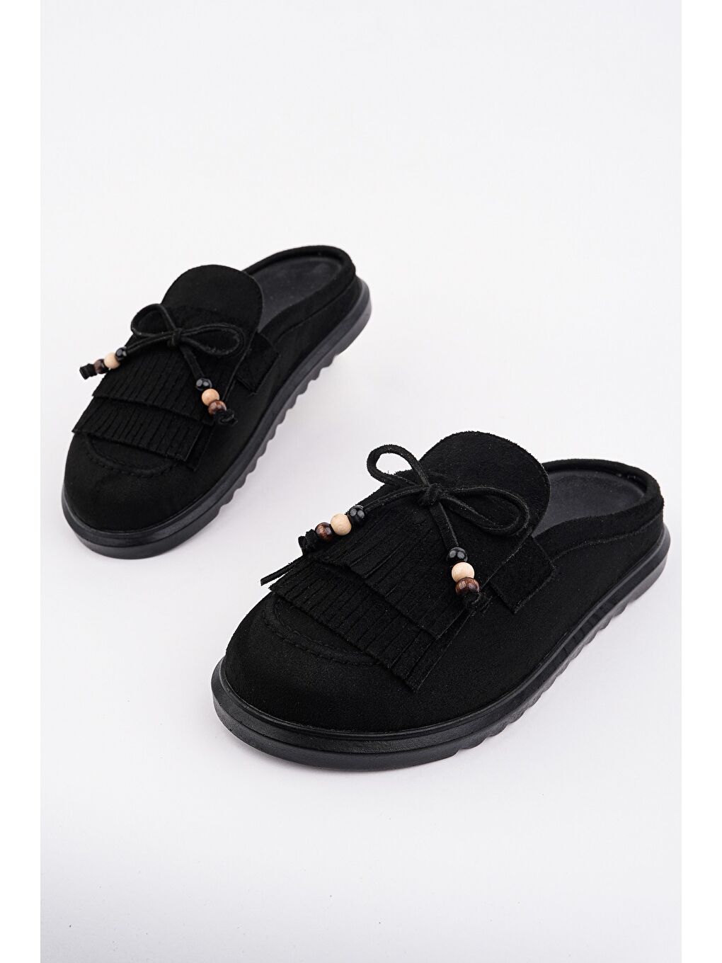 Siyah FRİNGE Süet Deri Fiyonk Detaylı Günlük Rahat Önü Kapalı Kadın Püsküllü Loafer Terlik-1