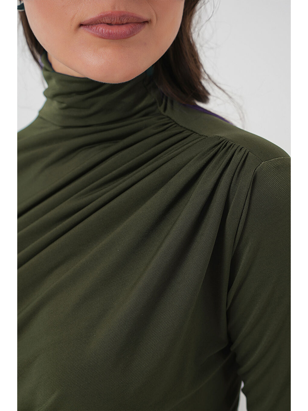 925 Büzgü Detaylı Sandy Bluz - Haki-1