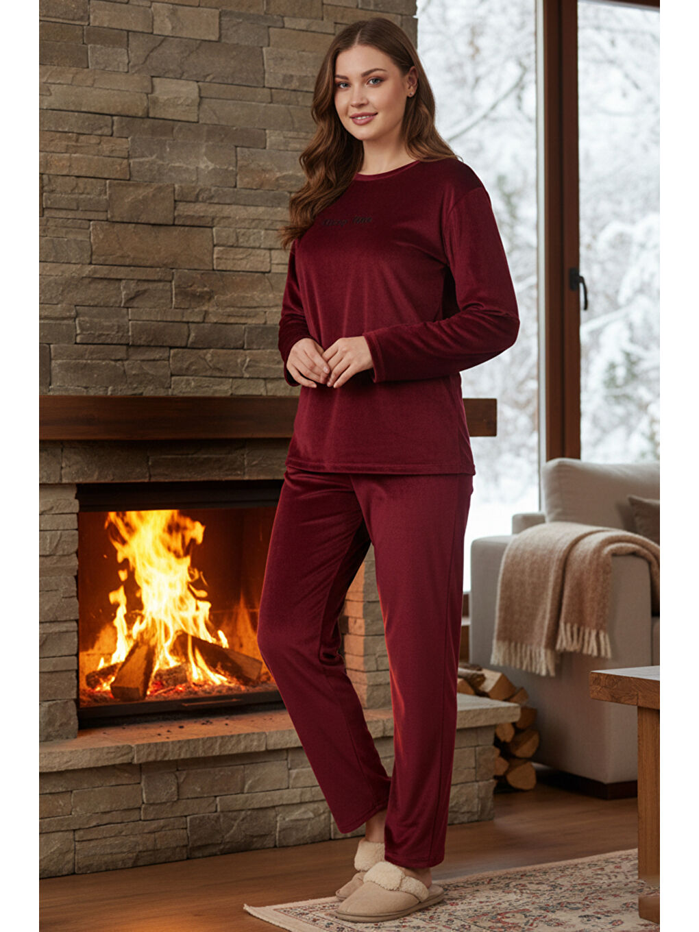 Büyük Beden Kadın Kadife Kumaş Pijama Takımı 13213-2957 Bordo-1