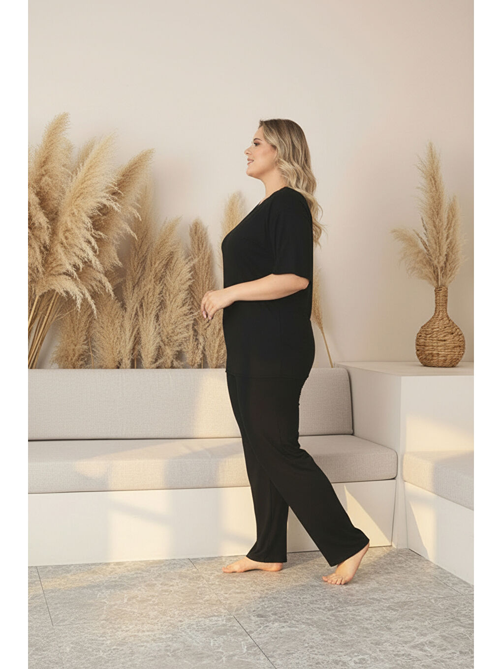 Siyah Yumuşak Dokulu Bambu Kumaş Kısa Kollu Büyük Beden Kadın Pijama Takımı 335-3