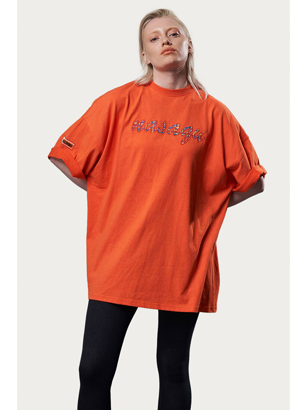 Kırmızı Zını Super Oversıze Sırtı Yırtmaçlı Tshırt   Nar-2