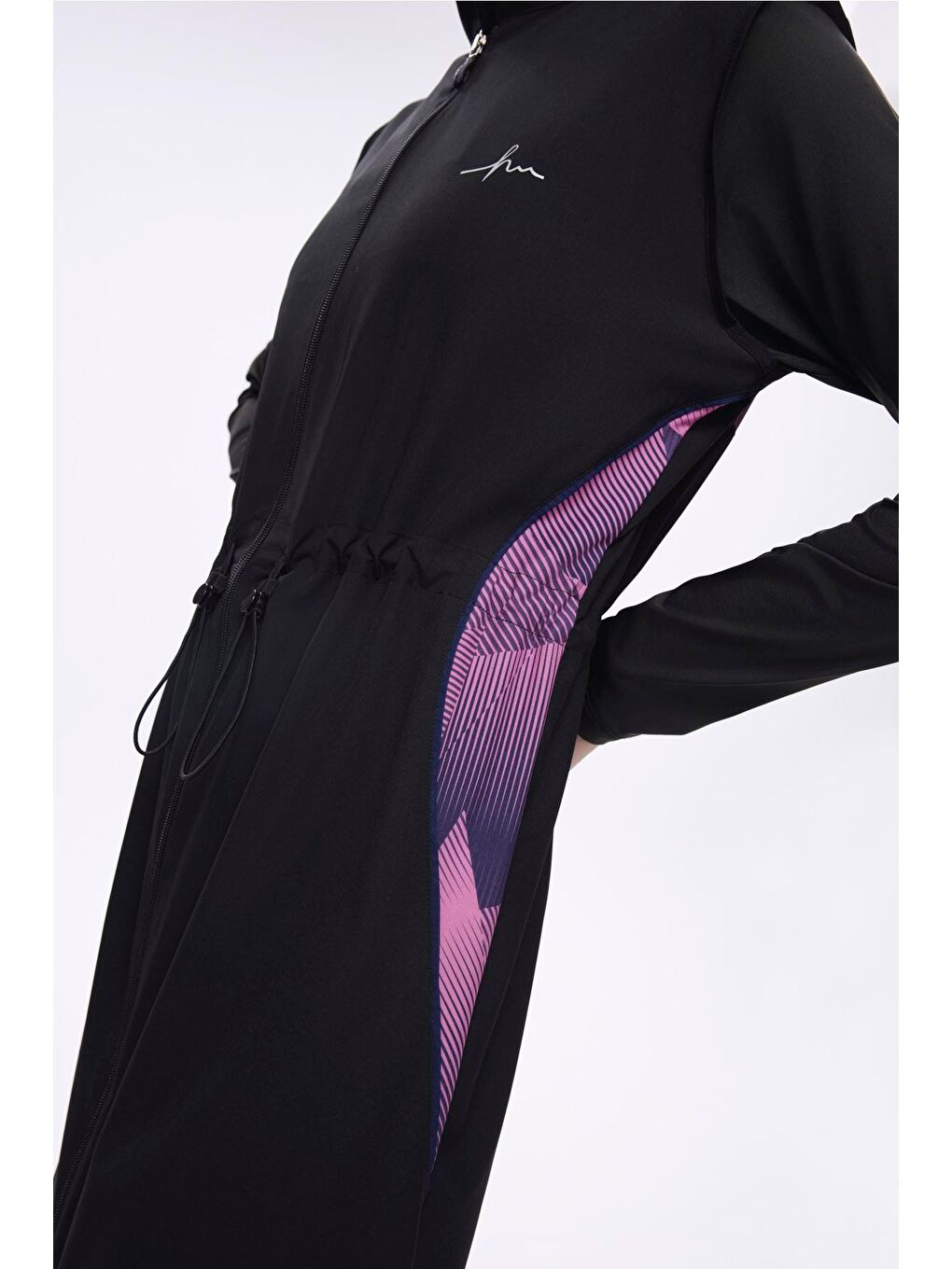 Kol Altı Ve Sırtı Desenli Siyah 5 Parça Tam Tesettür Mayo Takımı 5022-3