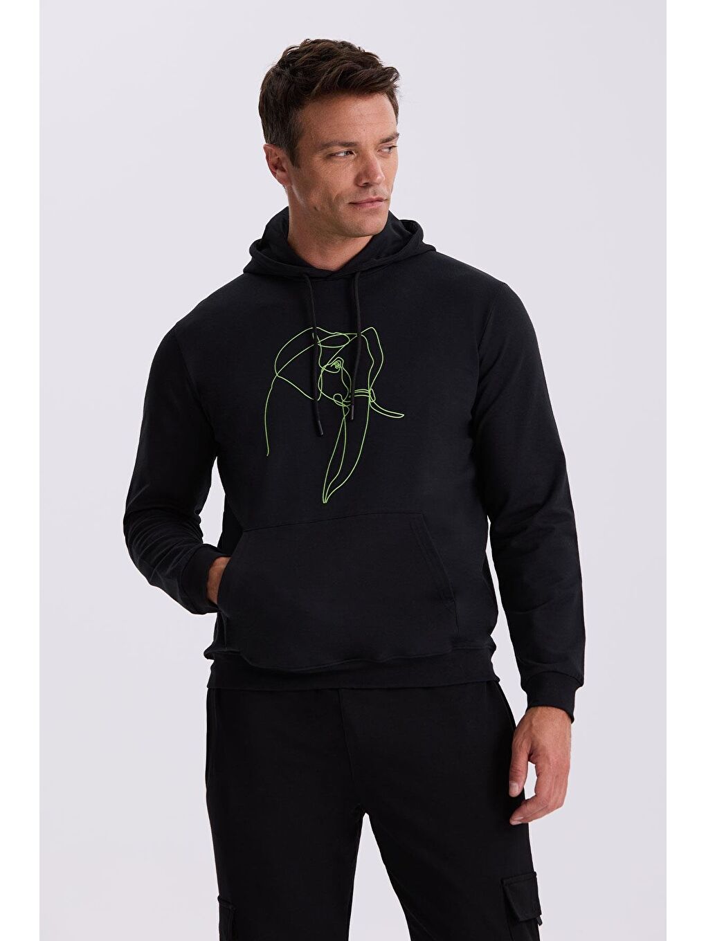 Siyah Slim Fit Kapüşonlu Baskılı %100 Pamuk Sweatshirt-1