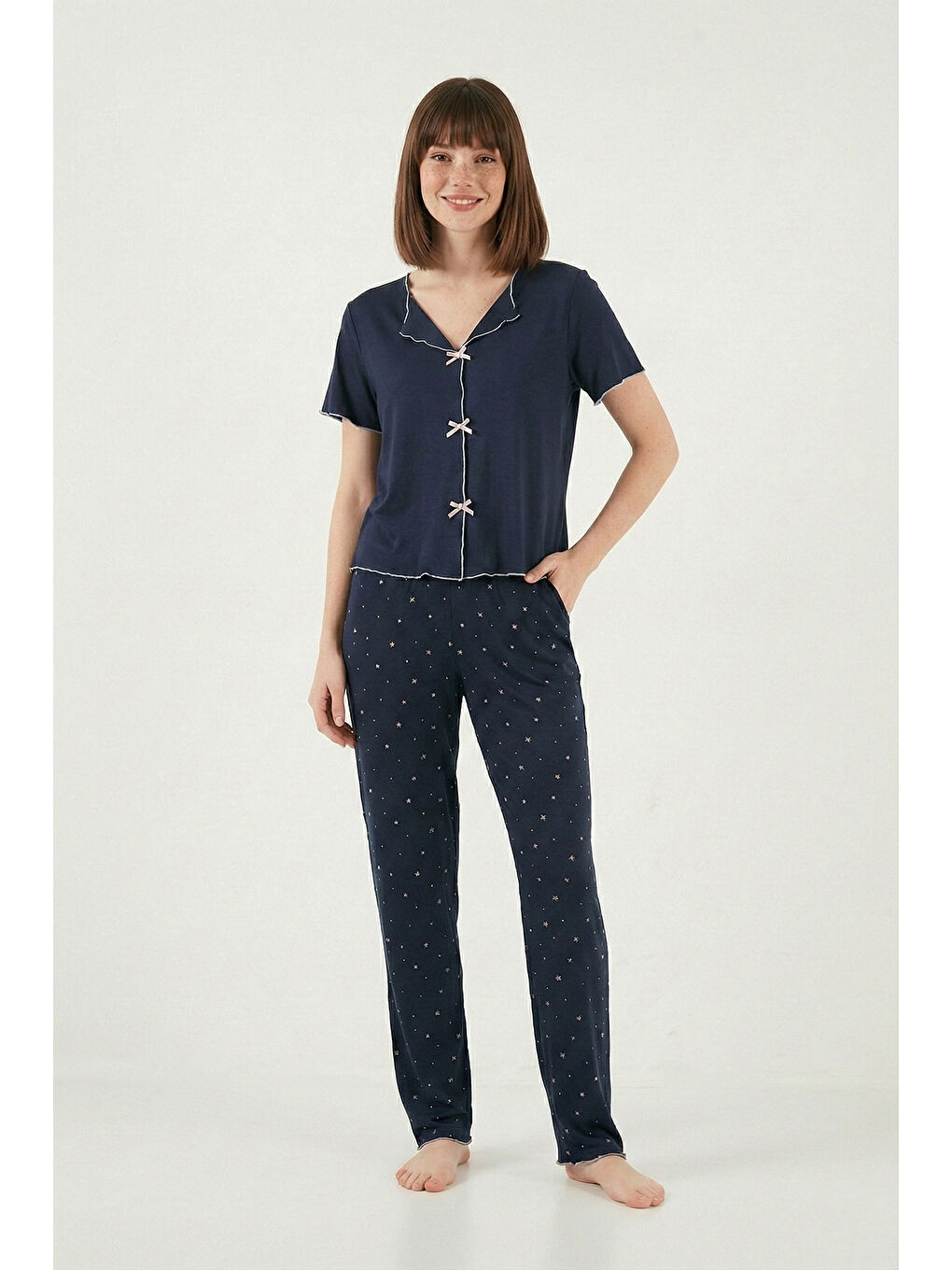 Lacivert Desenli Standart Fit Kurdele Detaylı Kısa Kollu Pijama Takımı 6091435-4