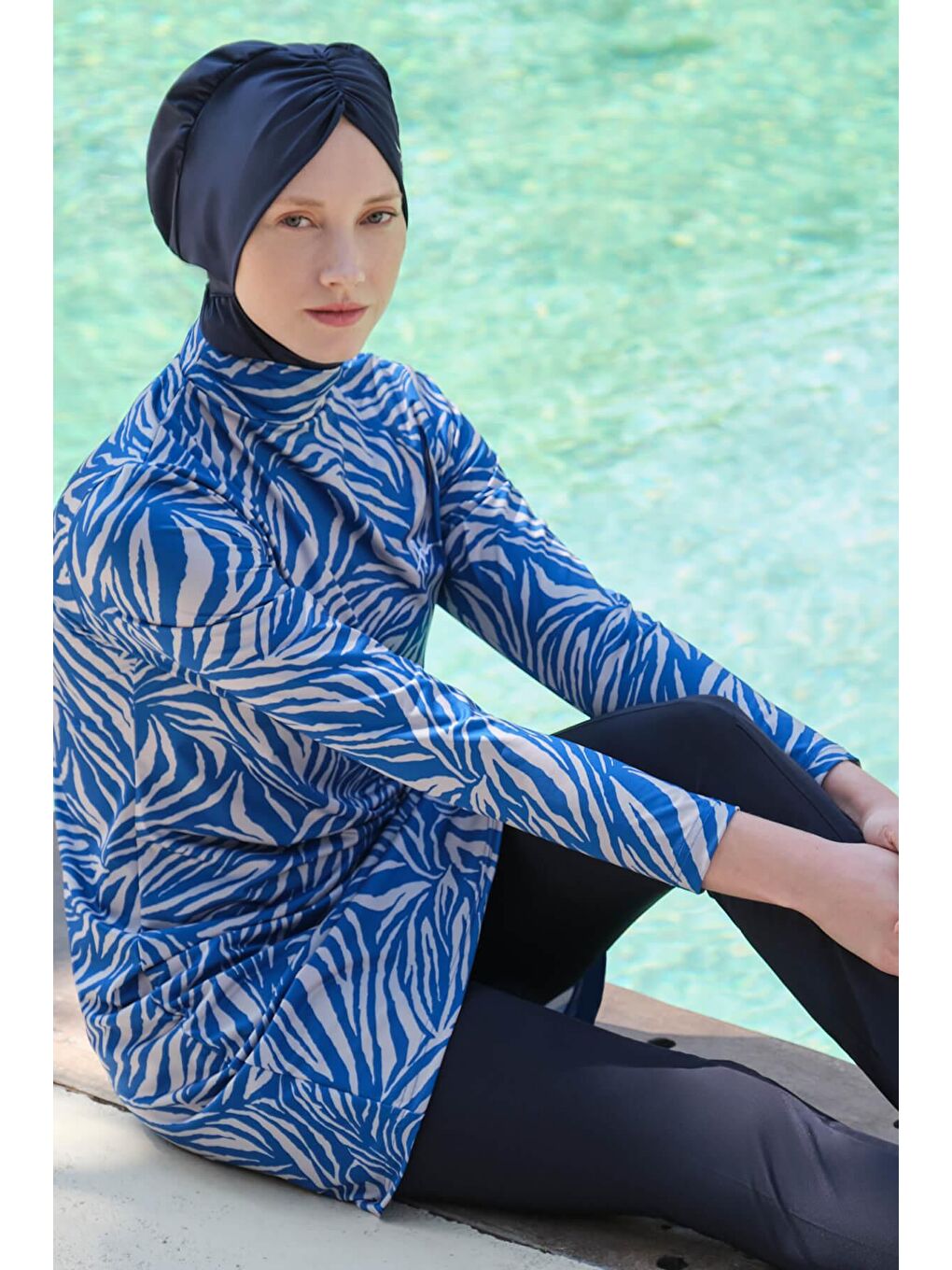 Çizgi Desenli Elastanlı Mavi Tam Tesettür Mayo Üstü 3060-1
