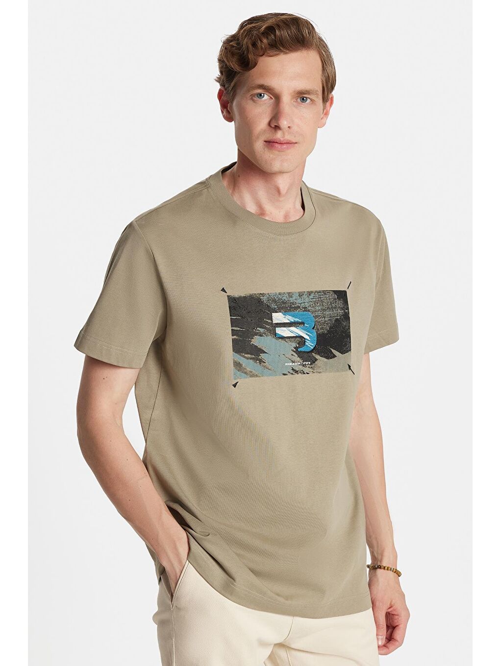 Relax Fit Rahat Kesim Pamuklu Ön Baskı Ve Nakış Detaylı Bisiklet Yaka Haki Erkek Tişö-2