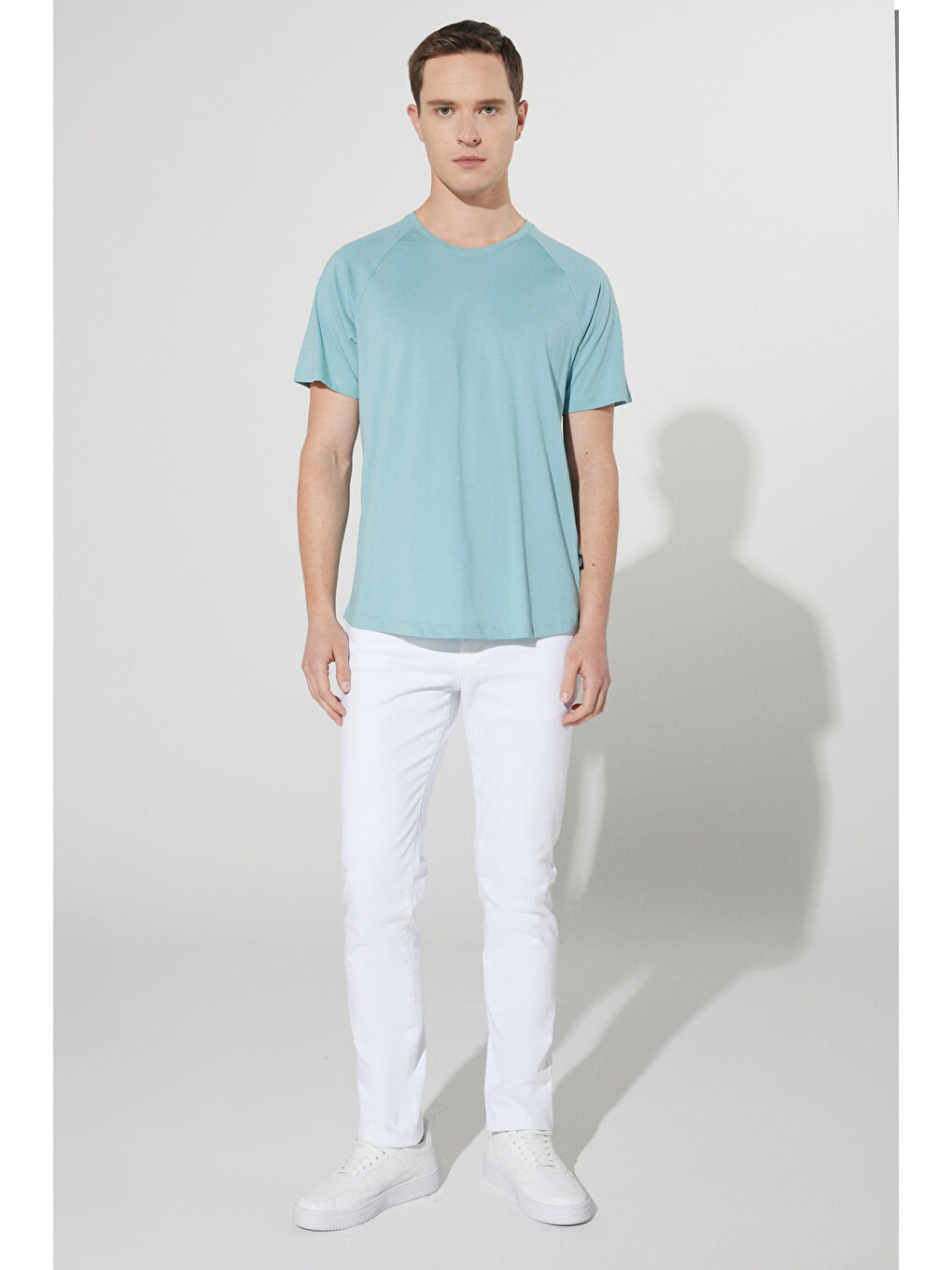 Erkek Petrol Slim Fit Dar Kesim Bisiklet Yaka Pamuklu Kısa Kollu Tişört-1