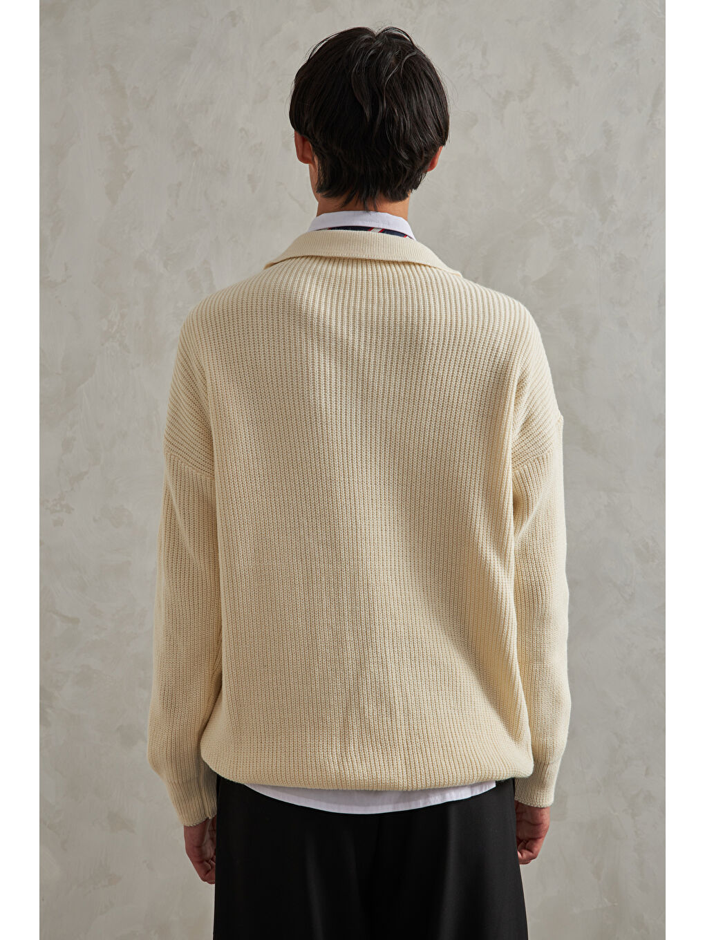 Ekru Erkek Yakası Fermuarlı Oversize Kazak-4