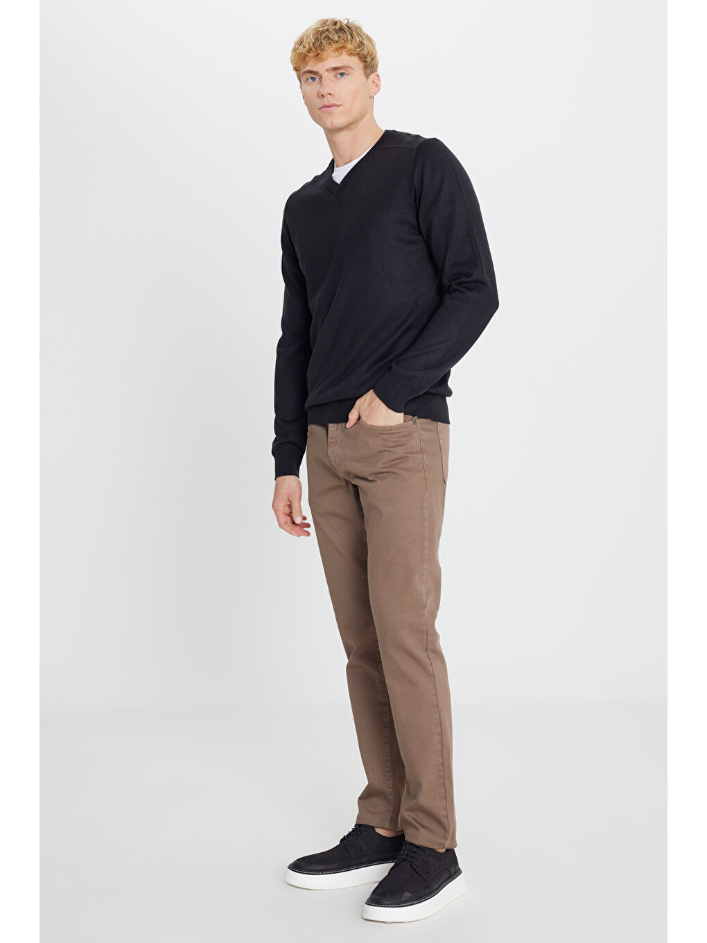 Erkek Siyah Yünlü Standart Fit Normal Kesim V Yaka Triko Basic Kazak-1