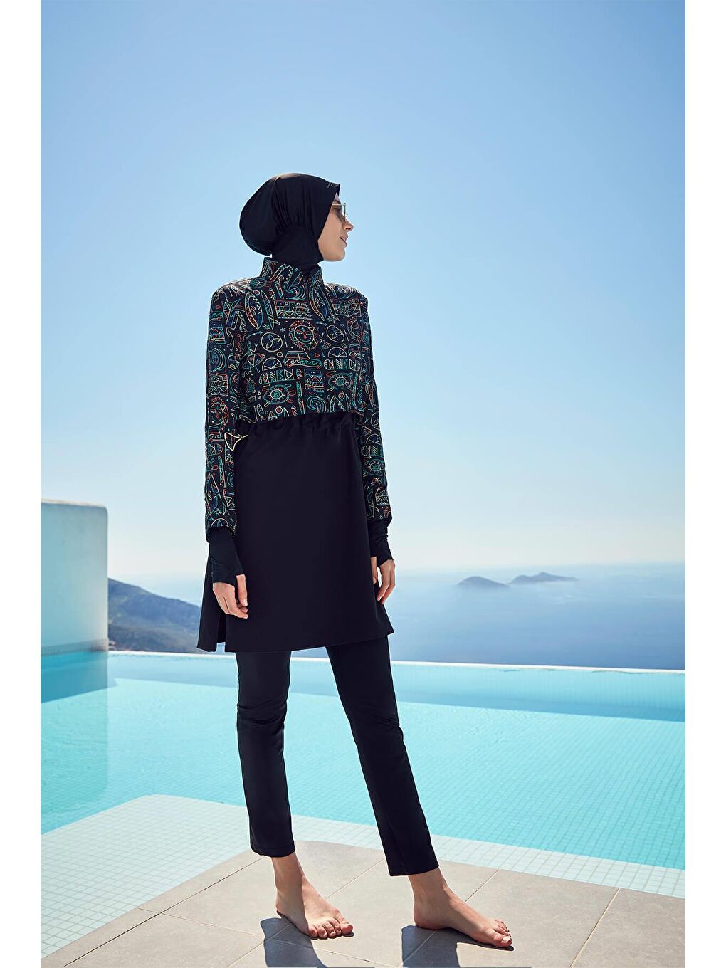 Siyah Esila Tatil Tema Desenli Jileli Tam Tesettür Mayo Üstü 2934-3