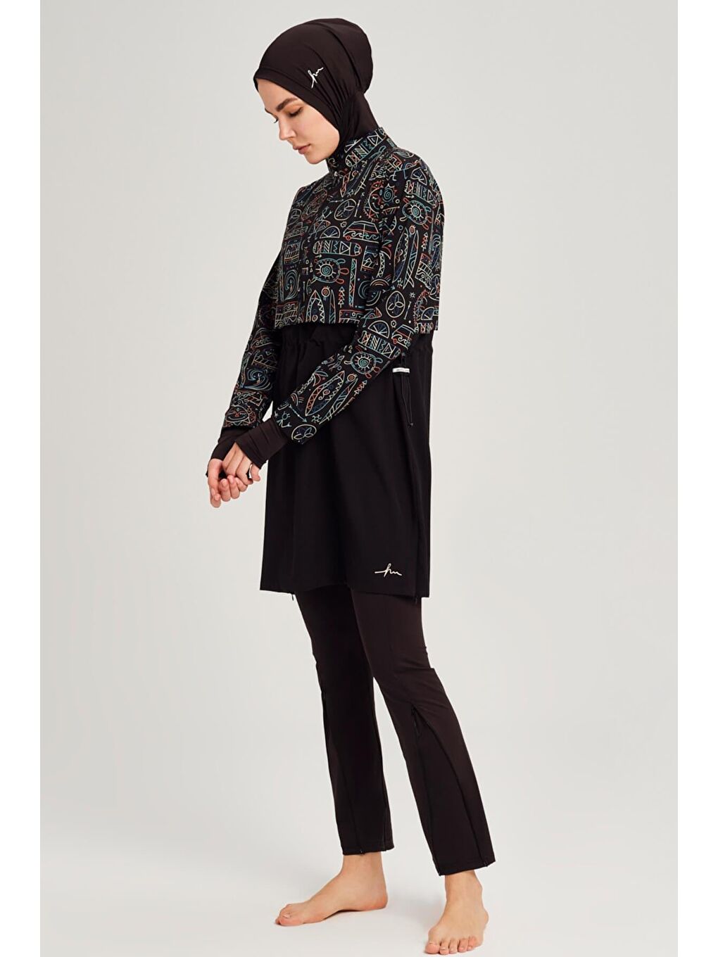 Siyah Esila Tatil Tema Desenli Jileli Tam Tesettür Mayo Üstü 2934-4