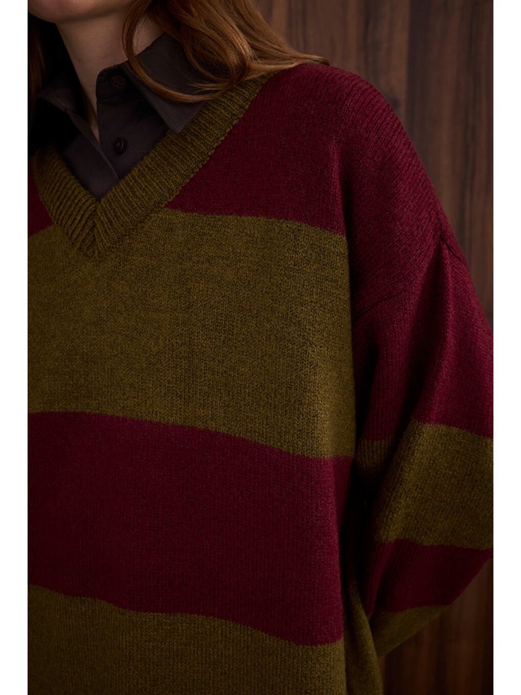 Çizgili V Yaka Kazak Yosun-Bordo-3