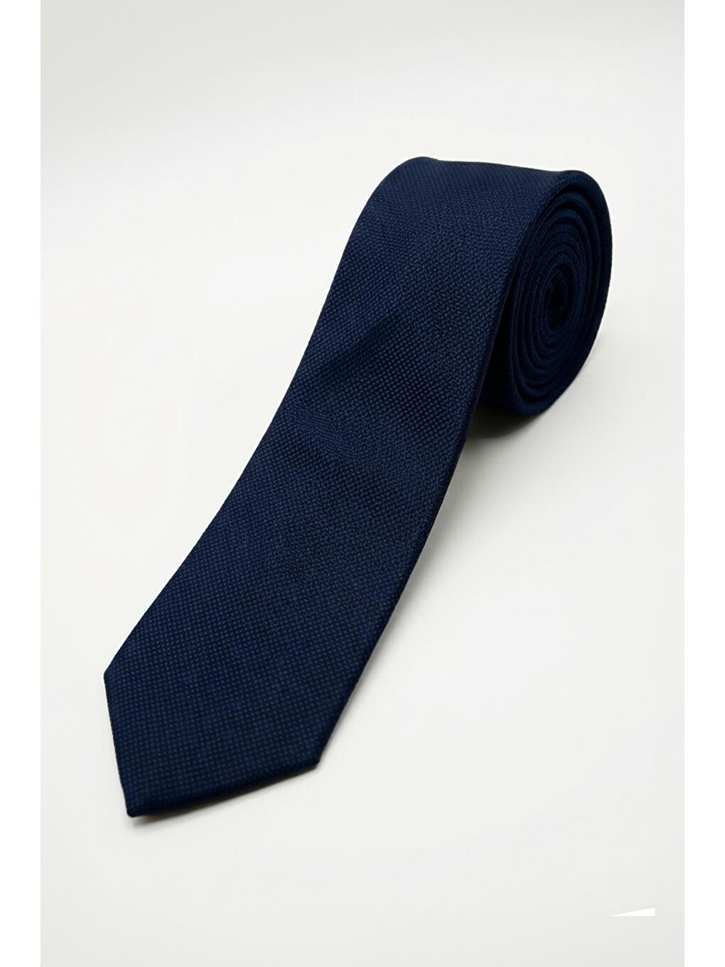 Lacivert Kravat Ve Kum Desenli Mendil