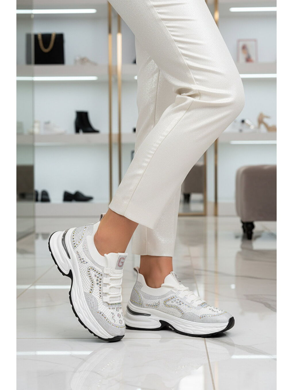 Beyaz Anorak Hafif Taşlı Kadın Casual Ayakkabı 26Y303 G-2