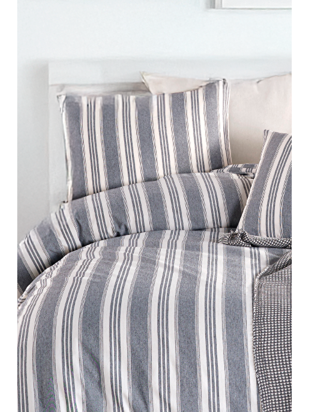 Sport Çizgili Nevresim Takımı Çift Kişilik Soft Line Antrasit-2