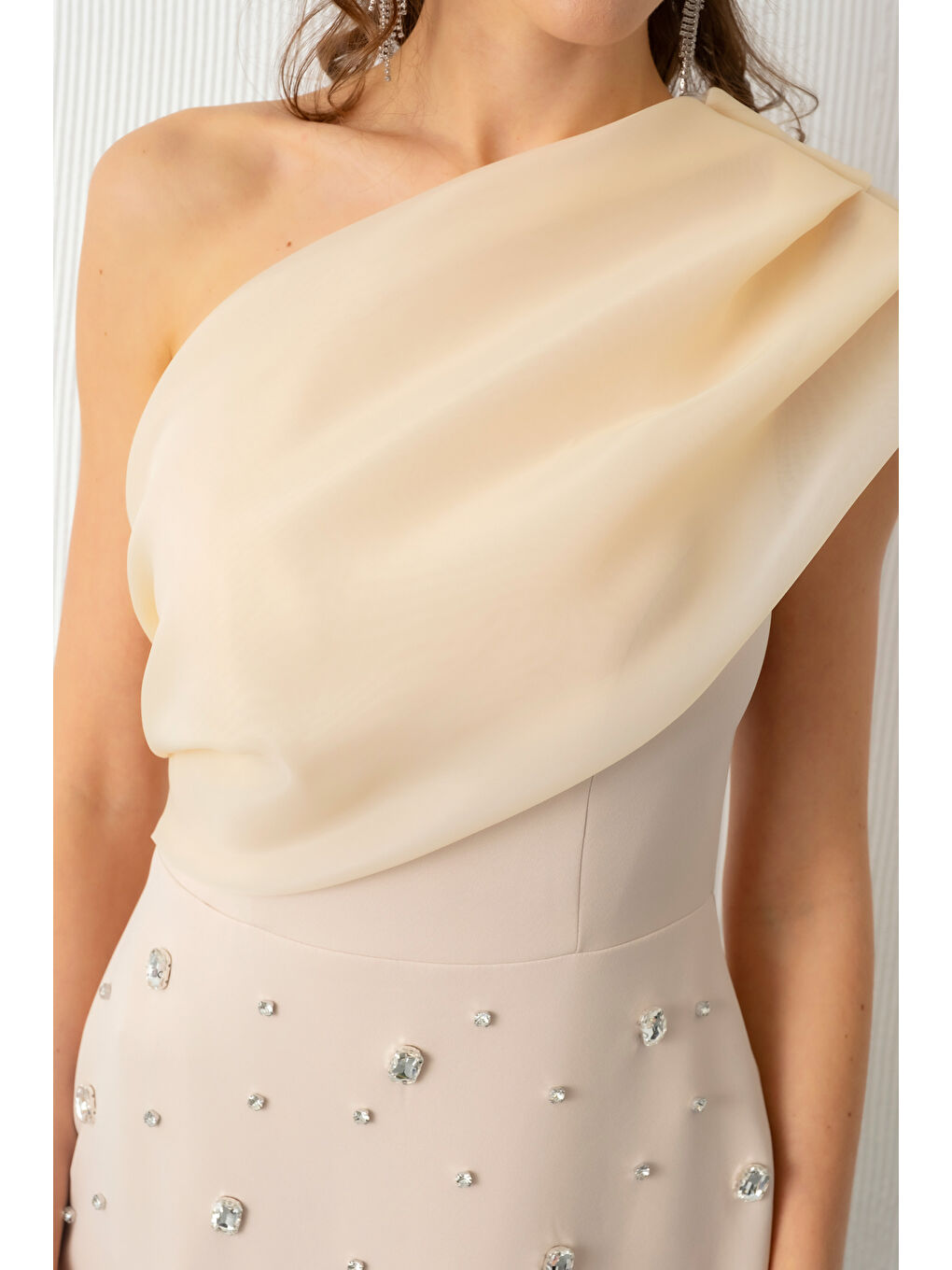 Kadın Bej Tek Omuz Taşlı Söz Nişan Nikah Abiye Elbise-4